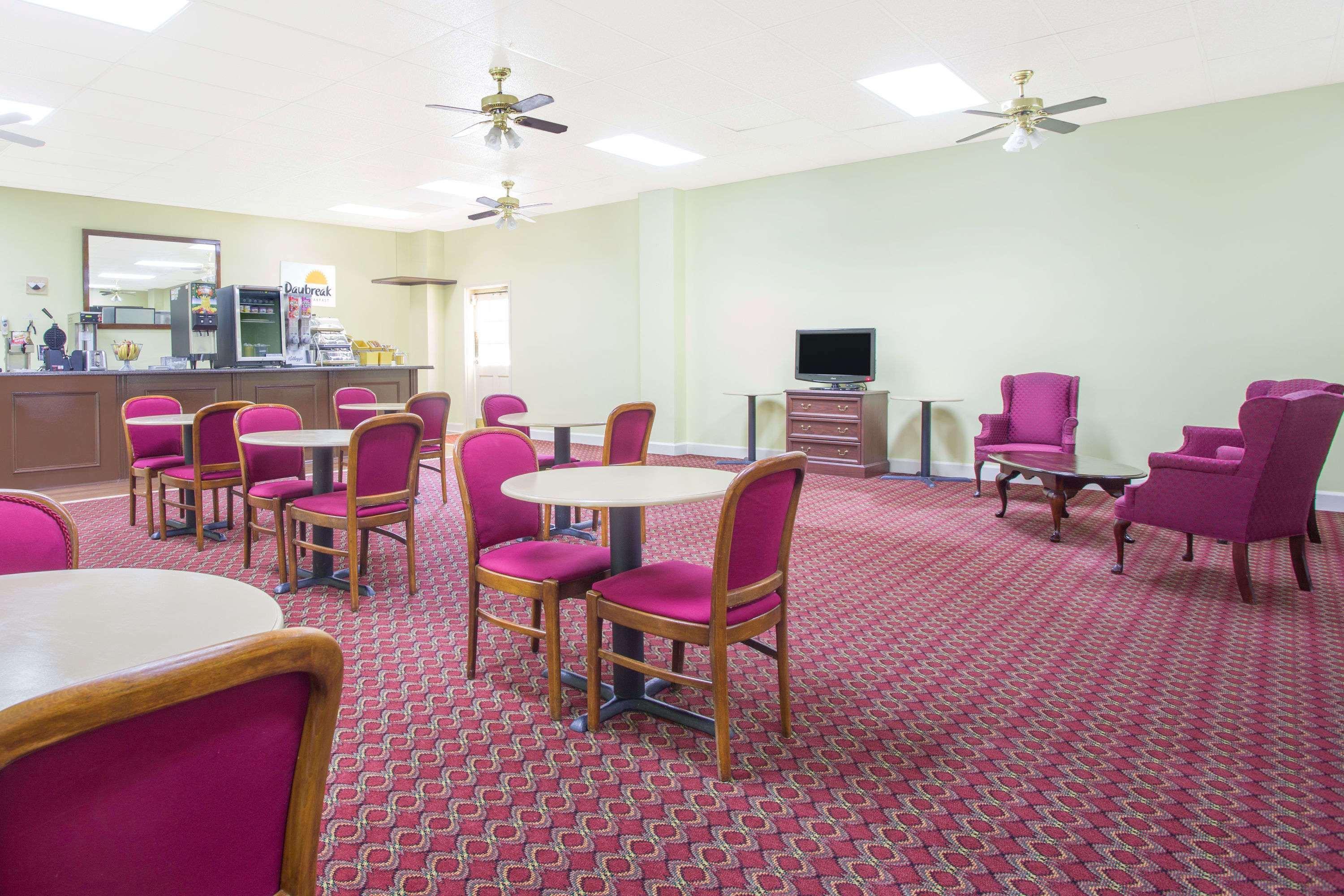 Days Inn Milledgeville Eksteriør bilde