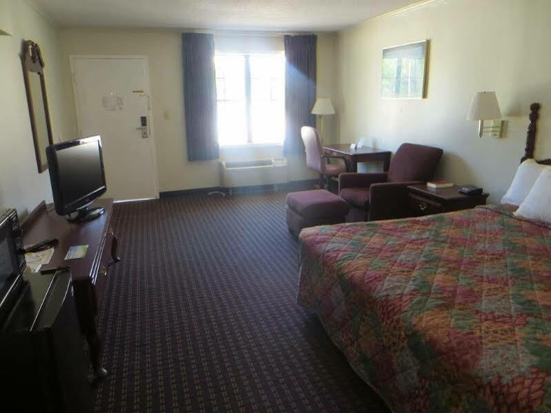Days Inn Milledgeville Eksteriør bilde